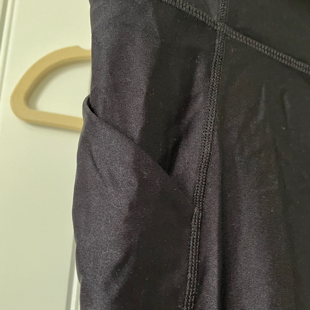 Fabletics Black Shine Leggings - Picture 3 of 4